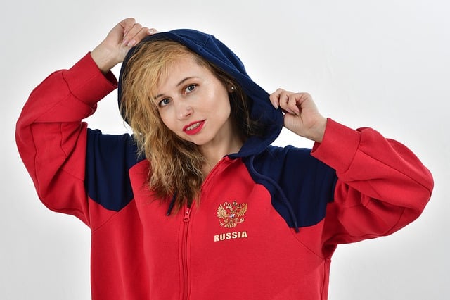 随着比赛逐 随着比赛逐